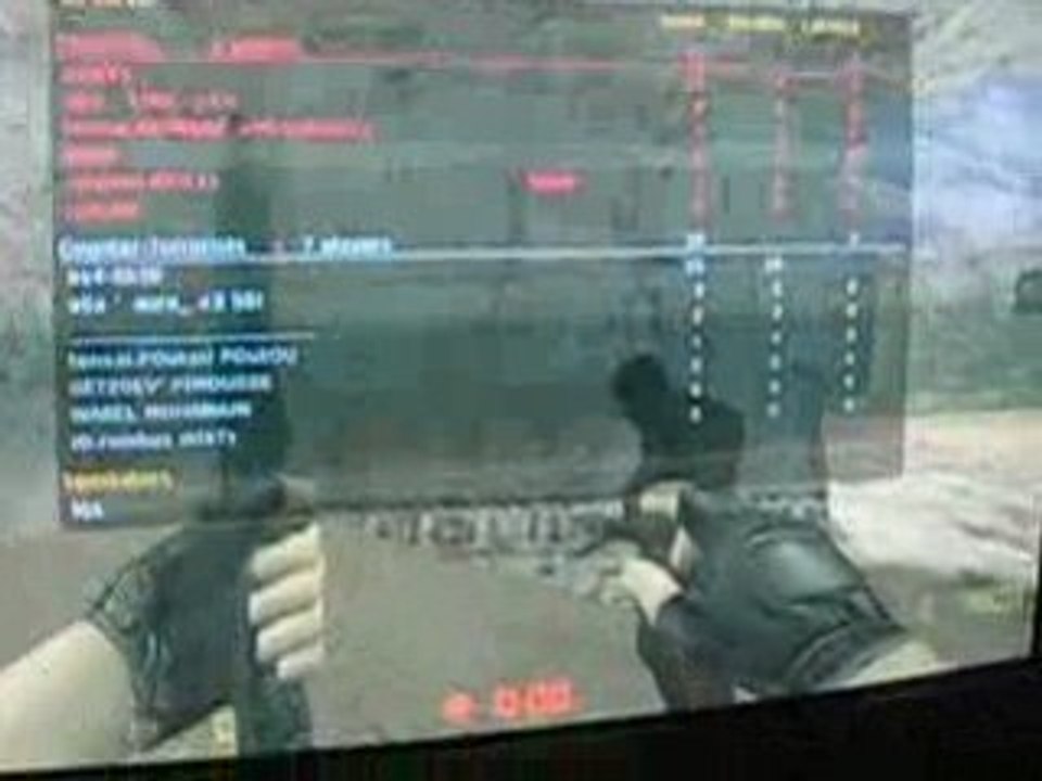 CXRadio à la diGitalsace BeBz qui joue à  counter strike