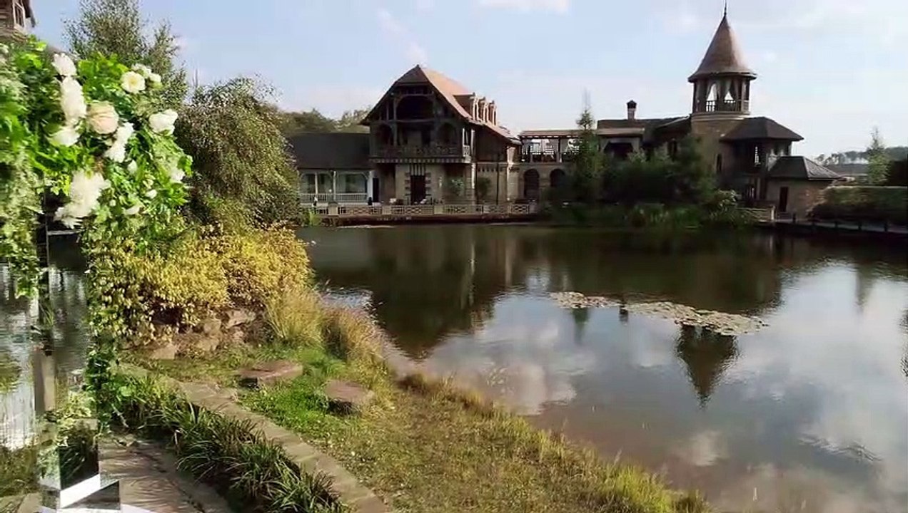 Christmas Belles Bande-annonce (EN)