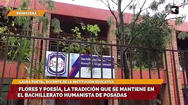 Flores y poesía, la tradición que se mantiene en el Bachillerato Humanista de Posadas