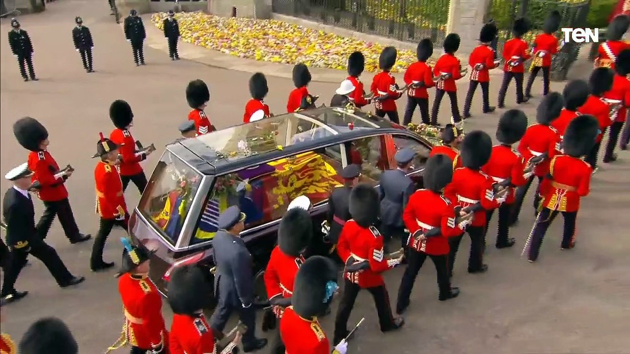 مراسم دفن الملكة إليزابيث الثانية بكنيسة سانت جورج