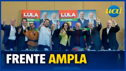 Lula recebe apoio de oito ex-presidenciáveis