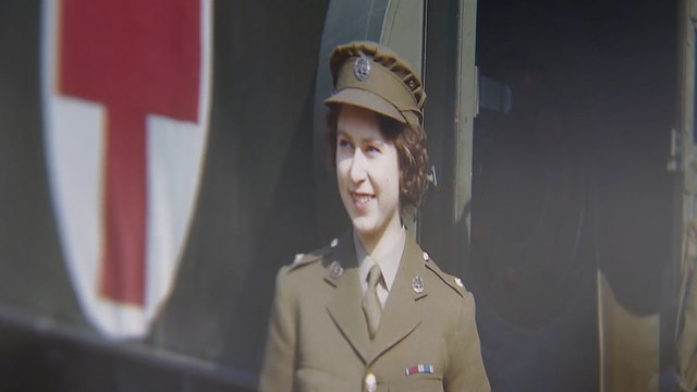 تربعت على عرش الحكم البريطاني 70 سنة.. تعرف على تاريخ الملكة إليزابيث