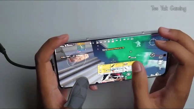 Why Snapdragon 8 Gen 1 Not 90Fps _ Xiaomi 12 PUBg full Handcam solo vs squad(Release crazy gamer)