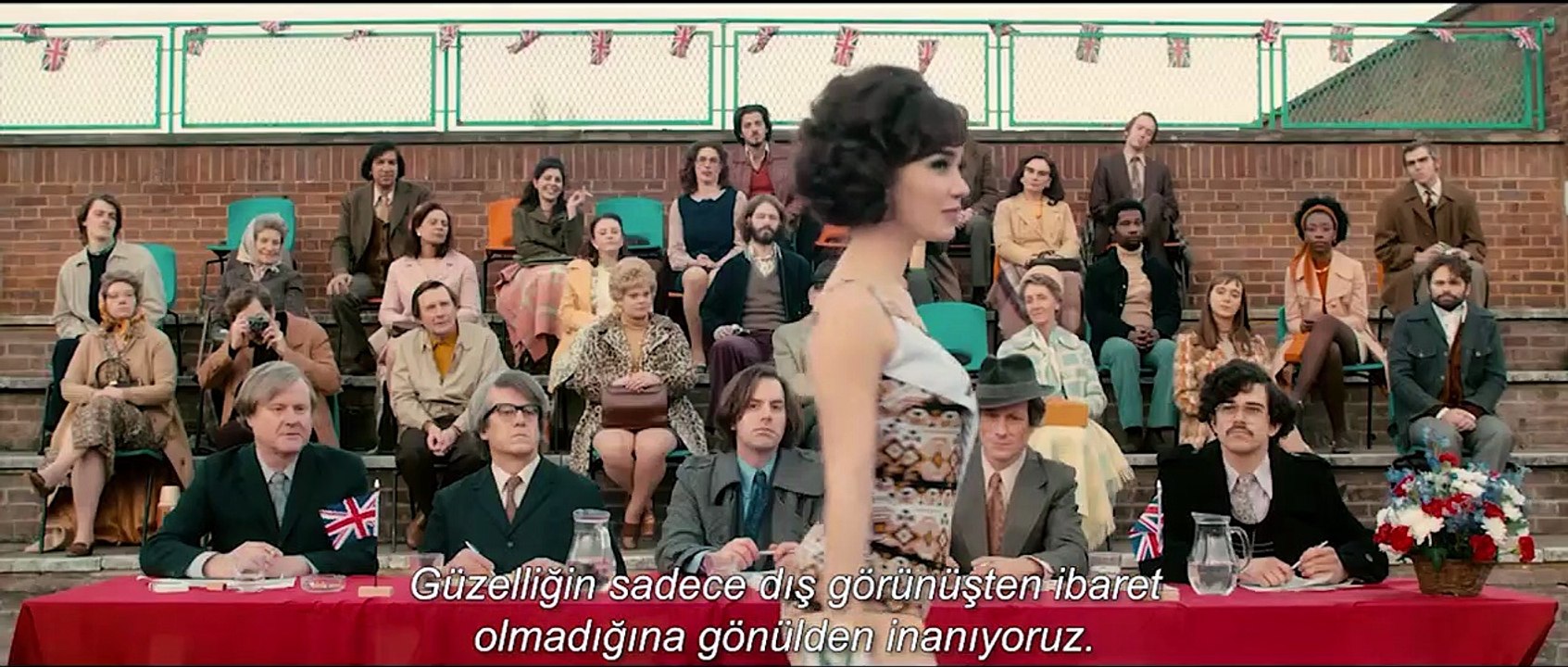 Miss Révolution Bande-annonce (TR)