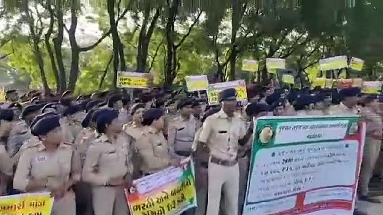 Gujarat police is on strike against BJP government