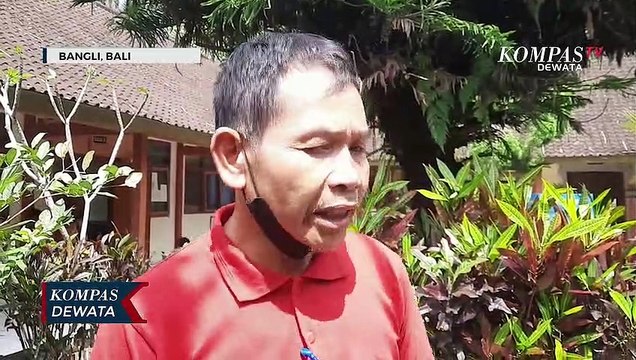 Ruang Kelas Rusak, Siswa Terpaksa Belajar Bergiliran