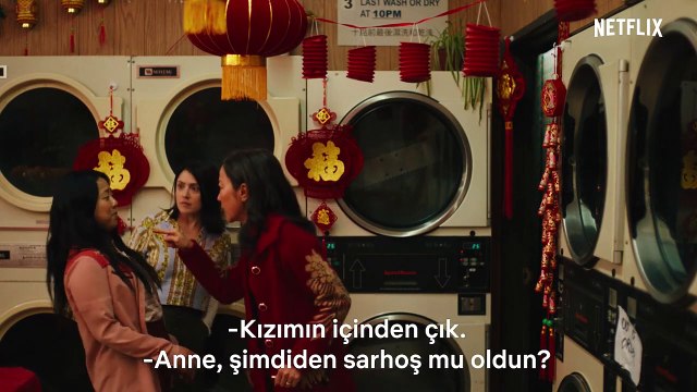 Her Şey Her Yerde Aynı Anda Klip - Çoklu Evren Sahnesi