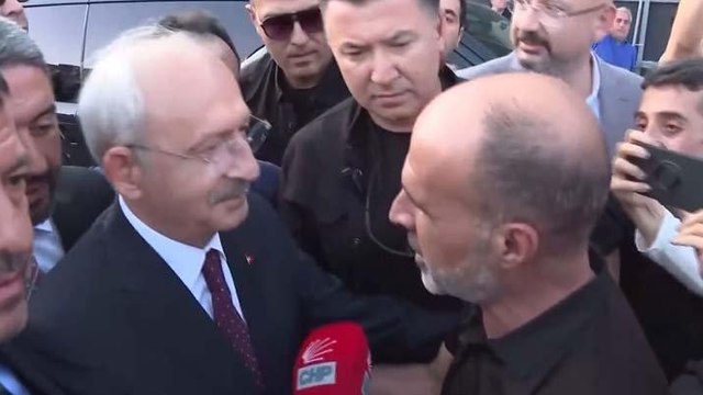 Kılıçdaroğlu, ‘Size çok hakaret ettim’ diyen AKP’li vatandaşla helalleşti
