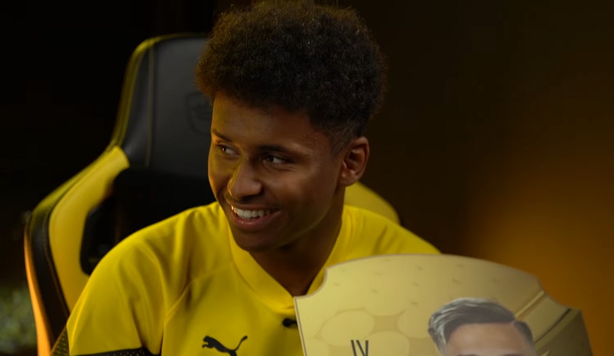 Adeyemi und Schlotterbeck erraten ihre FIFA-23-Ratings