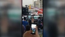 Iran, idranti contro le donne che protestano per Mahsa Amini