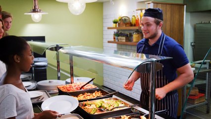 Places where free meals are available for children at school