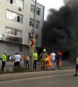 Son dakika haberi! Ümraniye'de cinnet getiren şahıs aracını ateşe verdi: 1 ölü, 3 yaralı
