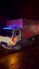 En video: tractocamión aplastó vehículo y dejó tres muertos en vía Girardot-Ibagué