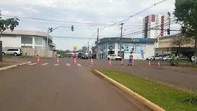 Cruzamento da Rua São Paulo x Av. Assunção está interditado para reparos na fiação elétrica