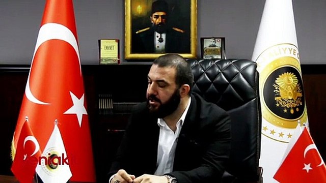 Osmanlı torunu Tunç Soyer'e haddini bildirdi: İzmir'i Yunan işgal etse sirtaki oynayacak!