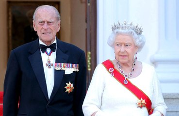 A royal expert says Queen Elizabeth's cause of death was a 'broken heart'