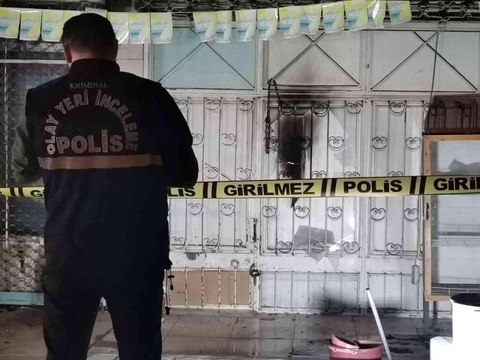 Son dakika haber: İzmir'de bir iş yerine 2 kez molotoflu saldırı düzenlendi