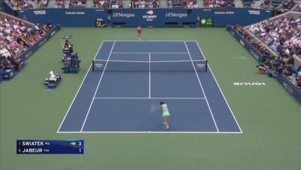 Swiatek sweeps aside Jabeur to win US Open