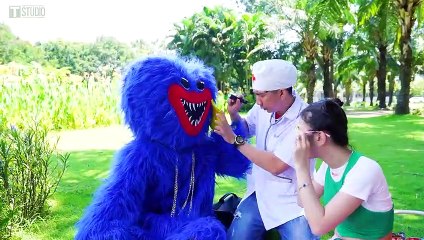 Huggy Wuggy متبنى من قبل عائلة مليارديرية  لو بوبى بلاي تايم فى الحياة الحقيقية_1080pFHR