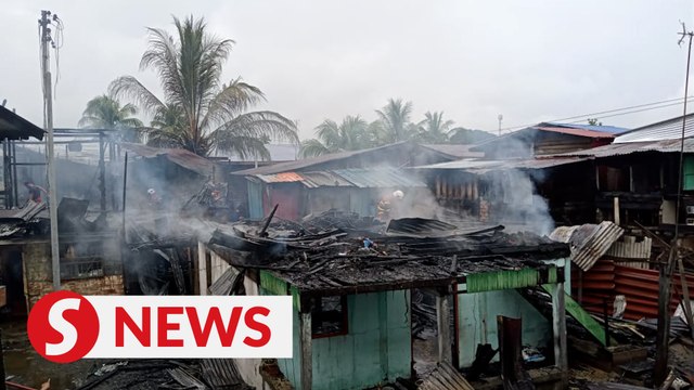 Young boy playing with matches sparks blaze that razes two houses