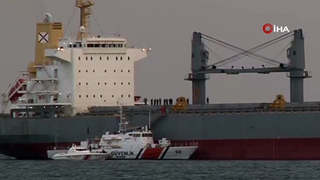 Acil durum çağrısı gönderen gemideki göçmenler Antalya’ya ulaştı