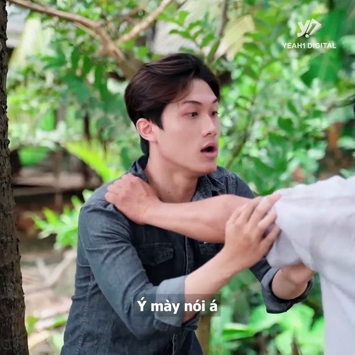Cậu lấy con tôi rồi cậu làm cái gì để nuôi nó?