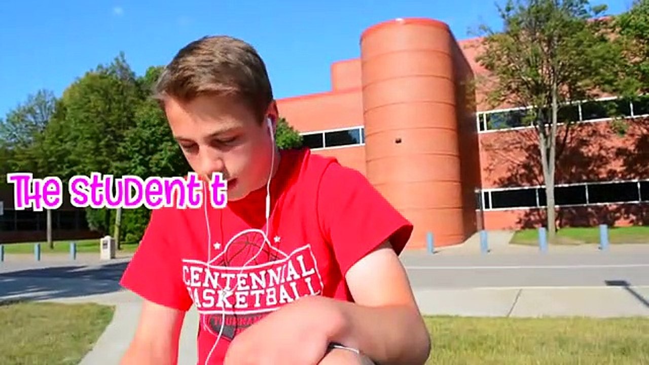 Cringey_Things_Students_Do_At_School