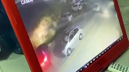 Bursa'da feci kaza! Kendi etrafında dönerek...