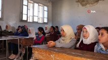 Son dakika haber: Suriye'nin kuzeydoğusundaki öğrenciler savaşın gölgesinde ders başı yaptı