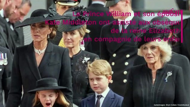 Le prince George photographié tirant la langue... le fils de Kate et William fait tout comme Harry !