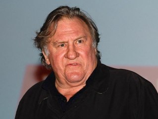 Gérard Depardieu réapparaît sur Instagram dans un look étonnant : sa vidéo toute particulière adressée à un animateur télé qui monte !