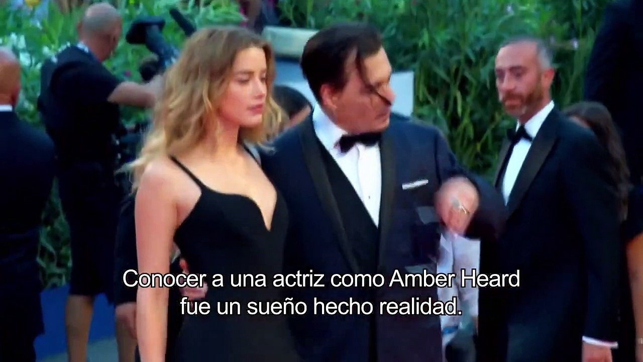 Johnny vs Amber Tráiler VOSE