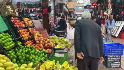 Kış ayların vazgeçilmezi mandalina tezgahlarda 20 TL'den satılmaya başlandı