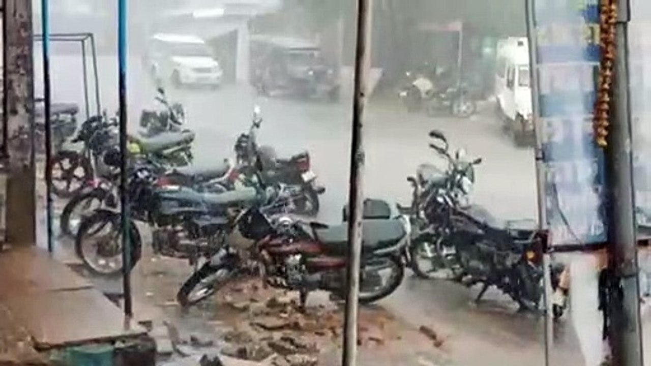 राजस्थान में यहां जमकर हो रही बारिश, कल से प्रद...