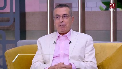 الشاعر عاطف عبد العزيز الحاصل على جائزة التميز في الشعر العربي: ليس من وظيفة الفن ان يكون محاكاة لواقع خارجه