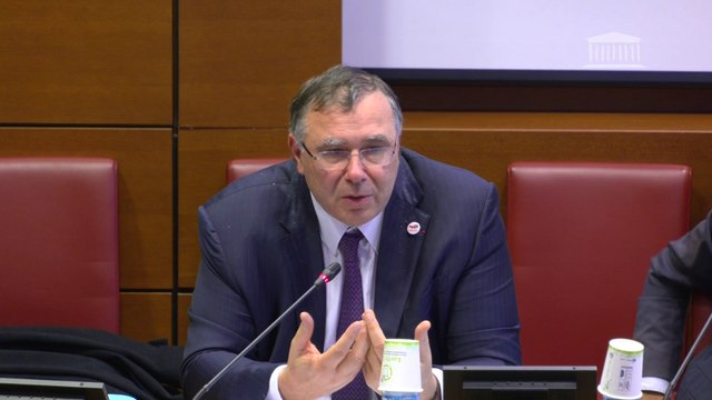 Nos clients qui économiseraient plus de 5% de leur consommation par rapport à leur consommation de l'année dernière, on va leur rendre de l'argent : Patrick Pouyanné, PDG de Total était auditionné ce mercredi matin à l'Assemblée nationale