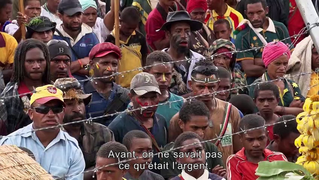 140 km à l'ouest du paradis : un documentaire sur l'expropriation des Papous