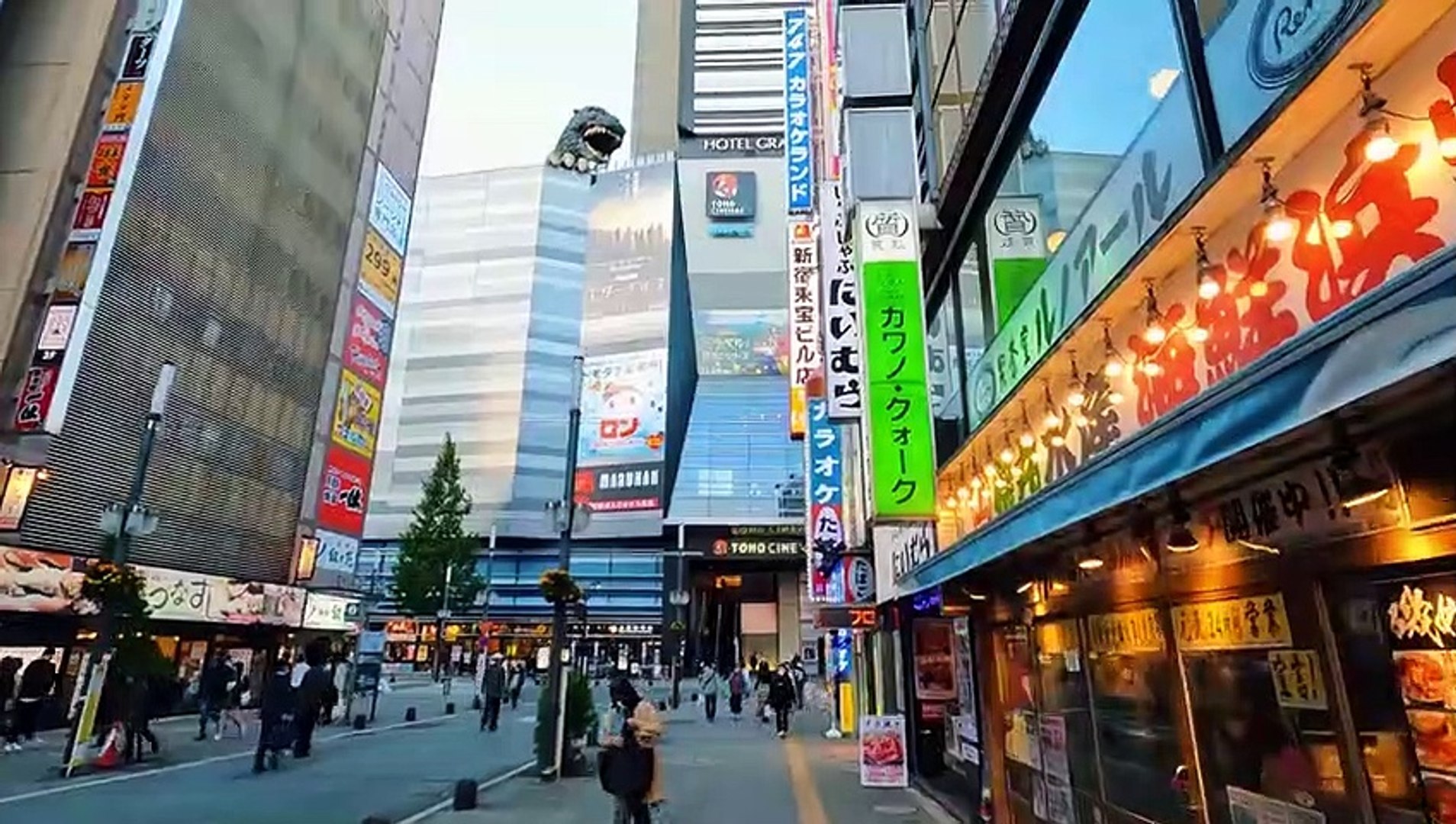 ⁣4K TOKYO JAPAN  Shinjuku Shopping Street Walking Tour  東京の散歩2021