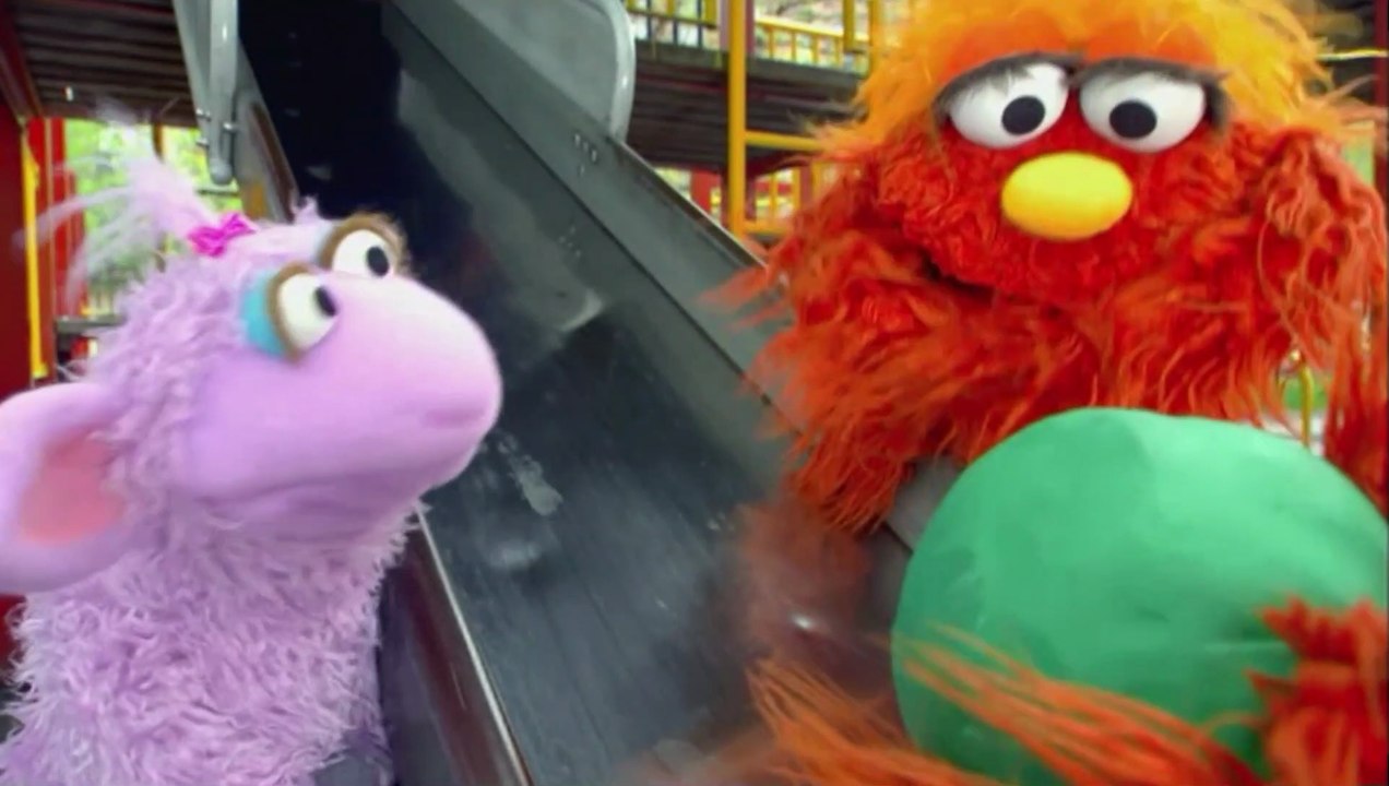 Sesame Street: Murray's Best Art Pageant.