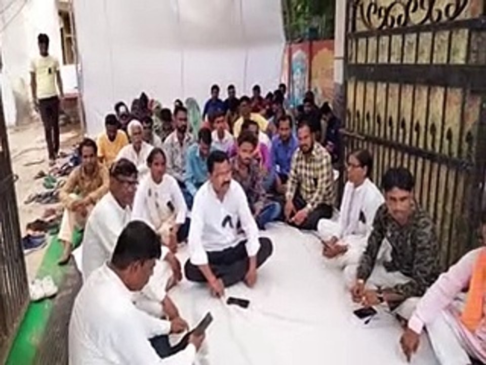 video: पार्षद व पालिकाध्यक्ष के बीच हुआ विवाद,...