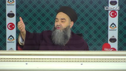 Biri Çıkmış "Bütün Kur'an'ı Okudum, Üç Talağı Bulamadım" diyor