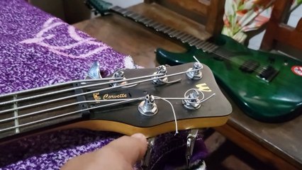 WARWICK CORVETTE ROCK BASS MACHINE HEAD REPLACEMENT AND CLEANING