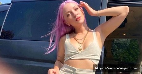 Ece Seçkin&#039;den Öğrencisiyle Alay Eden Öğretmene Tokat Gibi Cevap