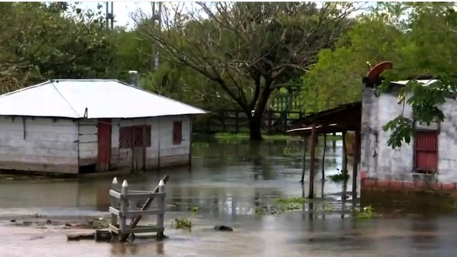 Cientos de afectados por las inundaciones en Sucre