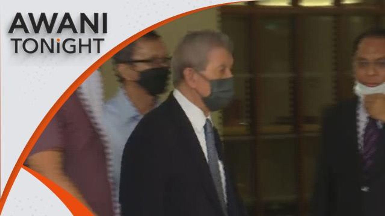 AWANI Tonight: Ex-BNS official charged with RM21.08 mil CBT
