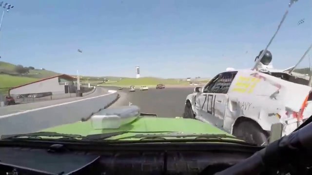 Idiots In Cars #33 Car Crashes , Road Rage, Karma and Expensive Fails I kecelakaan maut mobil mewah , kecelakaan beruntun. kumpulan video kecelakaan yang tertangkap kamera I luxury car accident, serial accident. A collection of accident videos caught