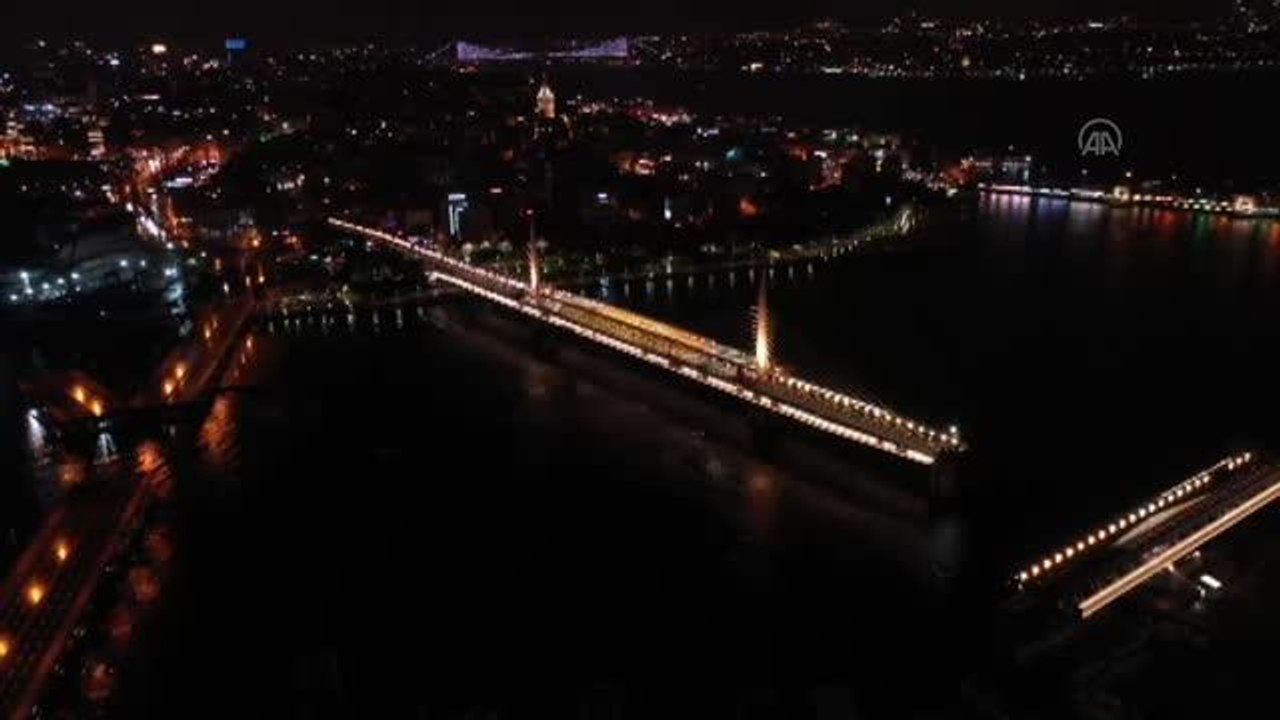 Galata ve Atatürk köprüleri gece belli saatlerde araç trafiğine kapatıldı
