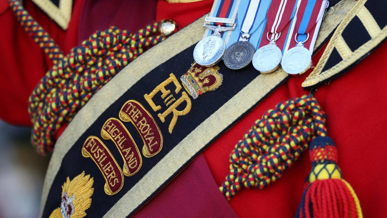 King’s cypher will appear on everyday items, but EIIR won’t disappear completely