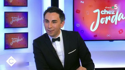 Jordan de Luxe mesure Passe-Partout avec des iPhone