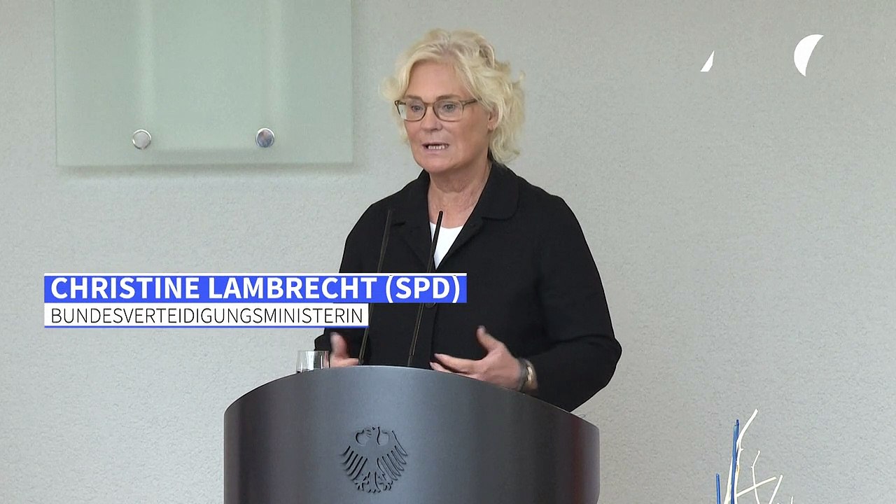 Lambrecht sieht Russland in 'verzweifelter Lage'